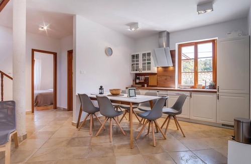 Mali Losinj House | Pet friendly home in Sveti Jakov