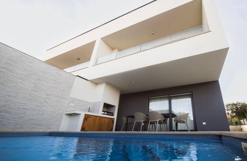 Liznjan House | Pet friendly home in Liznjan