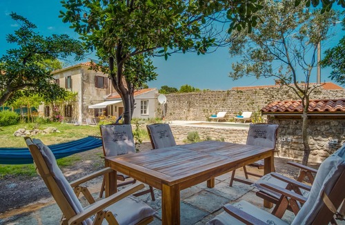 Mali Losinj House | Pet friendly home in Osor