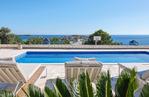 Sevid House | Pet friendly home in Sevid