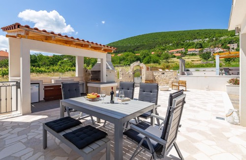 Svib House | Pet friendly home in Svib