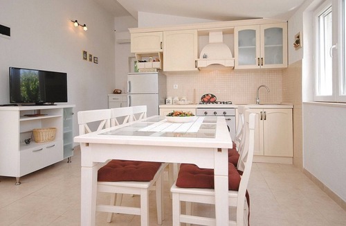 Rudine House | Picturesque Escape Holiday Home with Pool and Sauna - Four Bedroom Holiday Home with Sauna and Pool