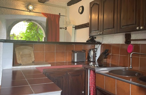 Sezana Cottage | Picturesque Stone Cottage in Karst