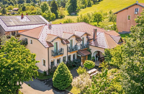 Prem Apartment | Pivka Apartment With Balcony, Pivka, Slovenia