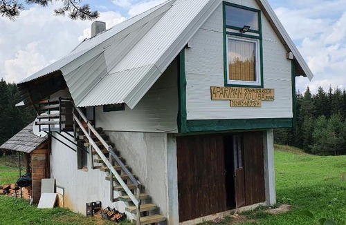 Sokolac Ski Chalet | Planinska koliba Ajdanovici Jelovac Nisicka visoravan