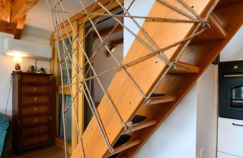Barilovic House | Plivanje u zalazak sunca - Three Bedroom House