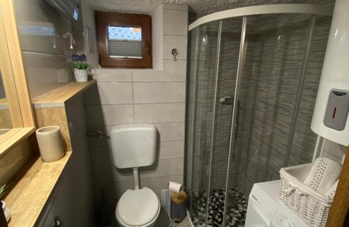 Idrija Apartment | Počitniška hiša Lily