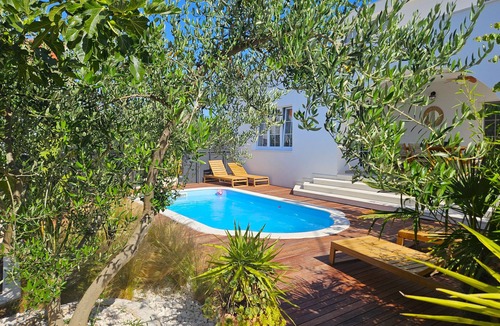 Arbanija House | Pool House Arbanija is your perfect choice for vacation in Dalmatia.