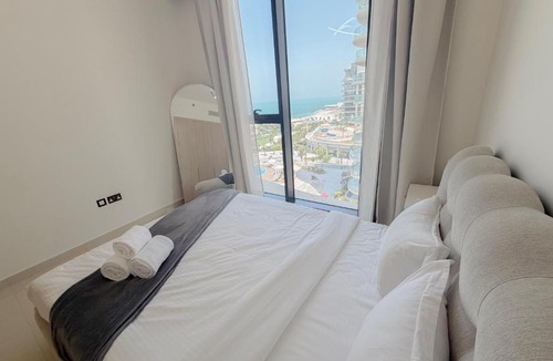 Mina Al Arab Apartment | Prime Sea View 1BR on High floor - Bay Residences tower