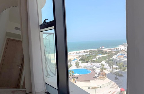 Mina Al Arab Apartment | Prime Sea View 1BR on High floor - Bay Residences tower