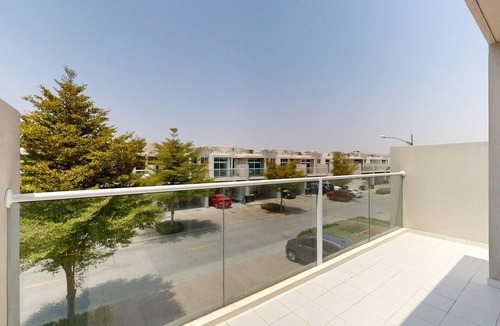 Dubai House | Private 3 Bed Villa with Garden l Malibu Waterpark