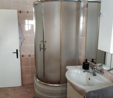 Cestica Apartment | Private Apartment with Separate Entrance