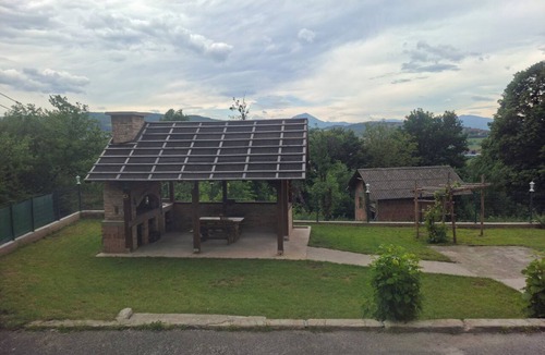 Novi Grad Sarajevo House | Private Family House with Garden & Gazebo Sleeps 10 Sarajevo