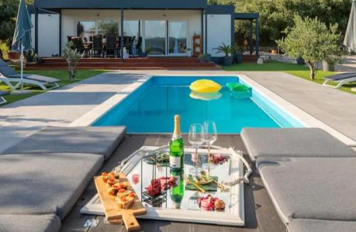 Kastel Sucurac Resort | Private Resort Lumianni- 2 Houses