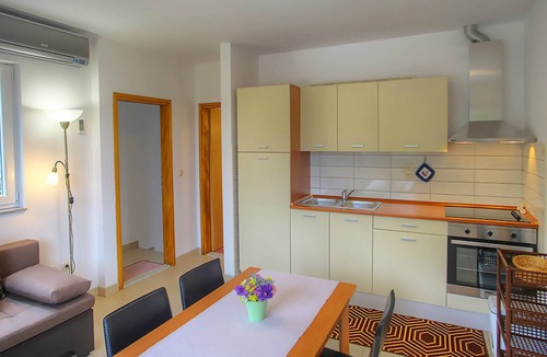 Susica Apartment | Private sea view apartment in Murter - beach, large terrace, parking, wi-fi