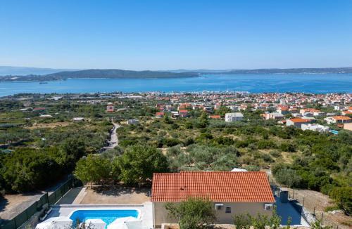 Kastel Sucurac Villa | Private Villa Golden Hour with a view of Split area