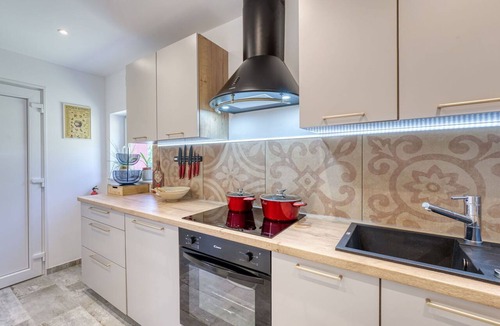 Brod Moravice House | Private Villa with hot tub, private pool, WIFI, A/C, TV, terrace, pets allowed, panoramic view
