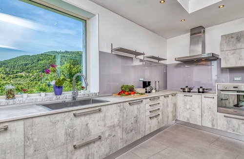Golubici Villa | Private Villa with hot tub, private pool, WIFI, A/C, TV, terrace, pets allowed, panoramic view