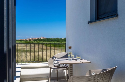 Brtonigla Villa | Private Villa with private pool, A/C, WIFI, hot tub, TV, terrace, pets allowed, panoramic view