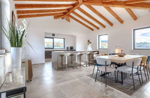 Bacva Villa | Private Villa with WIFI, hot tub, A/C, private pool, TV, terrace, pets allowed, panoramic view