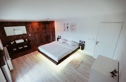 Josenii Bargaului House | Prive nest king size beds Transilvania Colibita