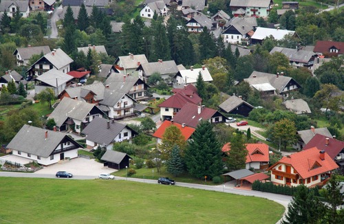 Bled Apartment | Quality apartment Bled Slovenia: superb views, 1.8km from magical Lake Bled