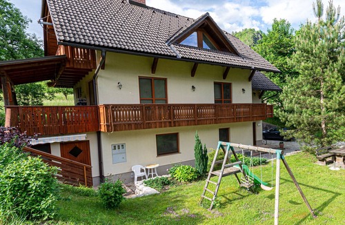 Bled Apartment | Quiet and Cosy Apartment with Terrace and Garden