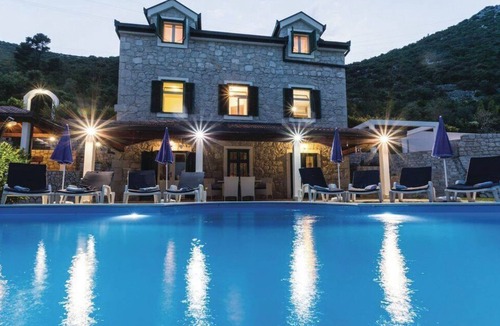 Ploce Villa | Quiet Village Villa