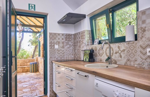 Veliki Drvenik House | Resort Amalka Mare by Litto