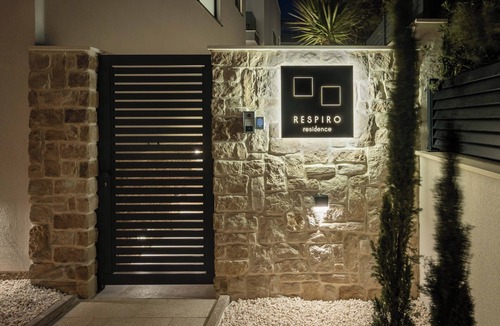 Kastel Kambelovac Villa | Respiro Residence Kaštela - combined two villa rent