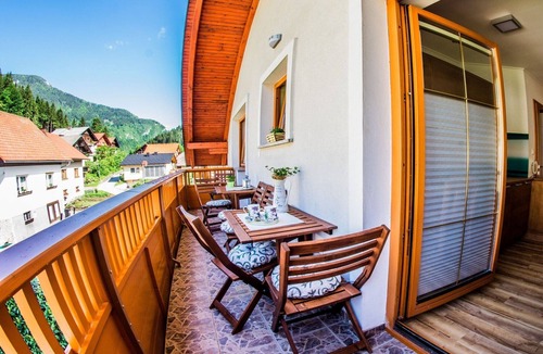 Luce Apartment | Riverside Pines Luce Apartments with Balcony - One Bedroom Apartment with Balcony