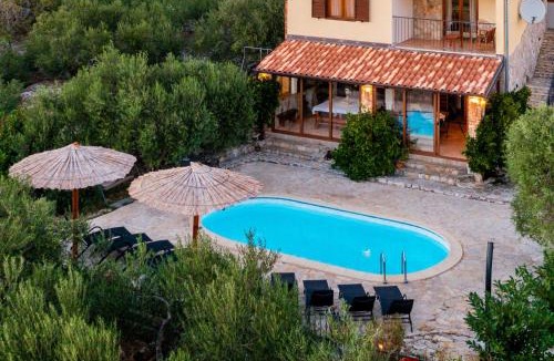 Rogoznica Villa | Rogoznicka oaza 2 in Zecevo Rogoznicko - Haus für 16 Personen