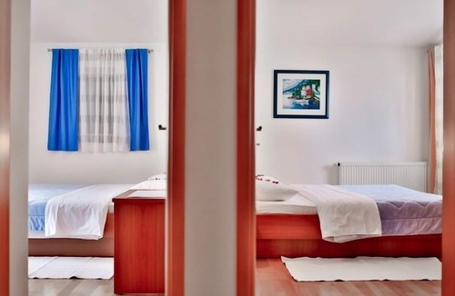 Zrce Bed & Breakfast | Room in Novalja with Balcony, Air condition, WIFI (3764-2)