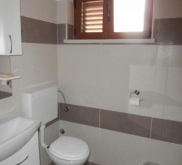 Gornje selo House | Room in Susak with air conditioning, W-LAN (3865-4)