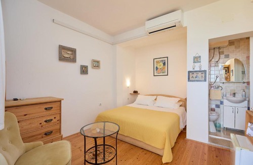 Ploce Apartment | Room over Old town