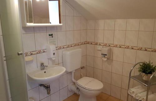 Rakovica House | Rooms with a parking space Grabovac, Plitvice - 12835