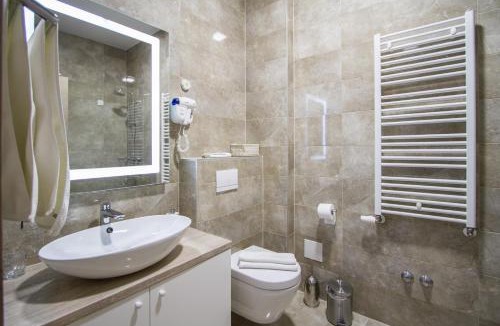 Velika Gorica Hotel | Royal Airport Hotel