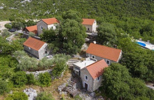 Vrgorac House | Rustical Resort Kokorići/Shared Pool - One Bedroom
