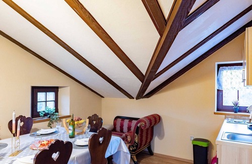Donja Stubica House | San Vinogradara - One Bedroom Holiday Home with Hot Tube