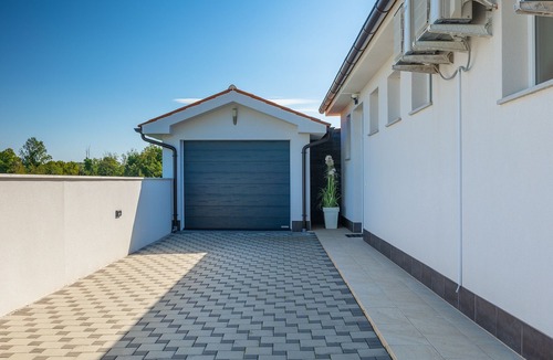 Sisan Villa | Schöne Villa „Miracle“ mit privatem Pool
