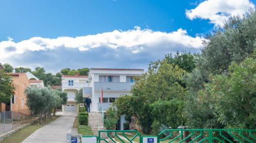 Tkon House | Sea Breeze - Holiday House on the Beach