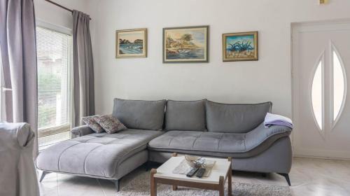 Tkon House | Sea Breeze - Holiday House on the Beach