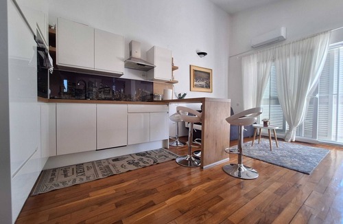 Susica Apartment | Sea View Apartment Povljana - One Bedroom Apartment with Sea View