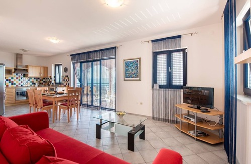 Ravni House | Sea-View Holiday Home, Ravni