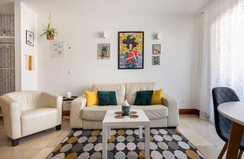 Slatine Apartment | SeaEsta apartment Pool and Beach