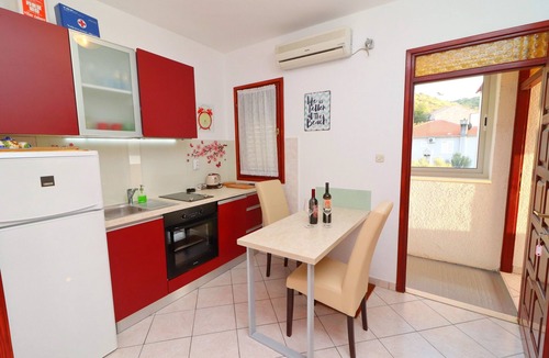 Skrivena Luka Apartment | Seafront Apartments Anthony - One Bedroom Apartment with Balcony and Sea View