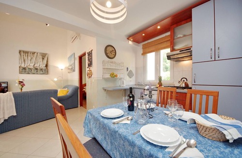 Zavala Apartment | Seafront Apartments Deveron - Duplex Two Bedroom Apartment with Balcony and Sea View