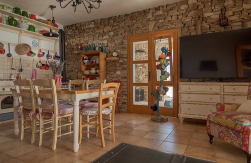 Miskovici Cottage | Seafront stone house with a pool