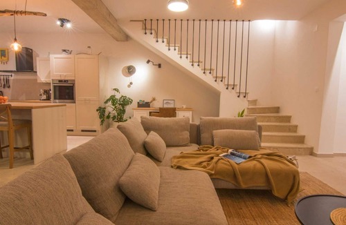 Klimno Villa | Seafront Villa Marin with a heated pool
