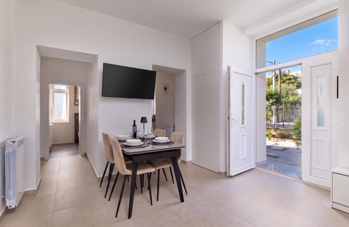 Zurkovo Apartment | Seaview and Terrace Apartment La Vita, Kostrena, Croatia